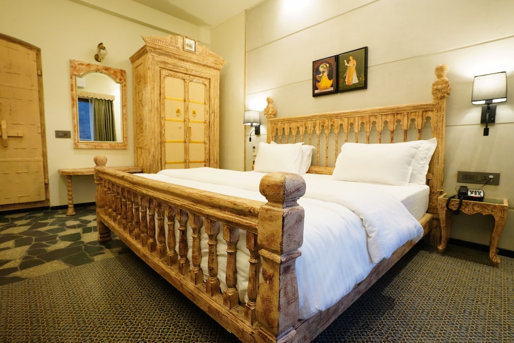 Deluxe Room - Photo 11