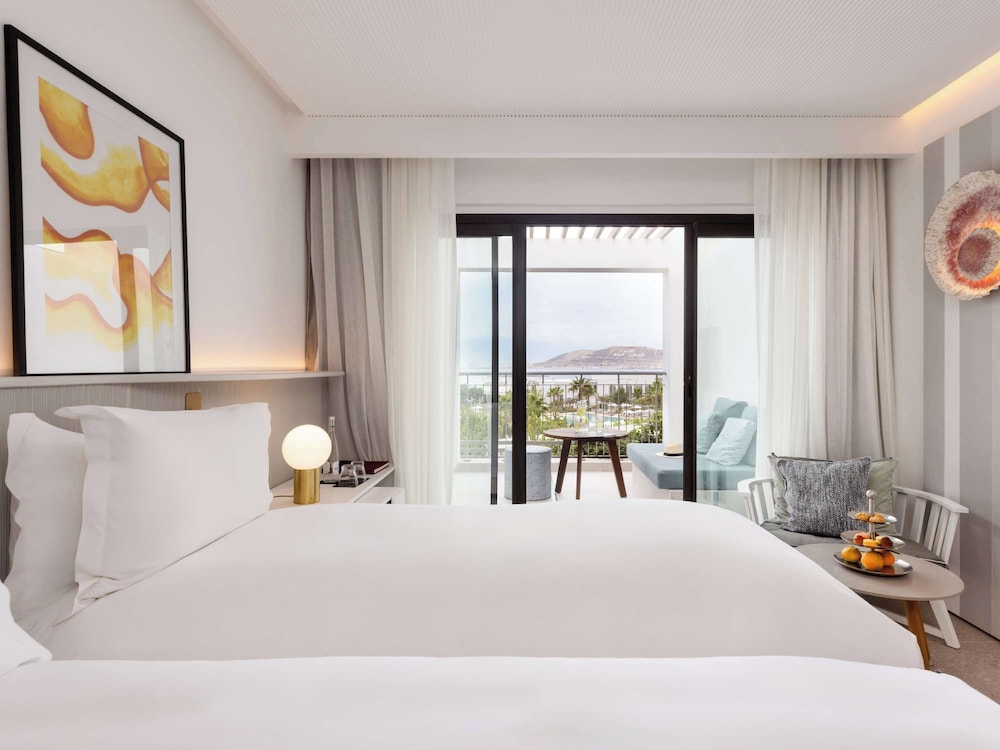 Superior Twin Room, 2 Twin Beds, Ocean View