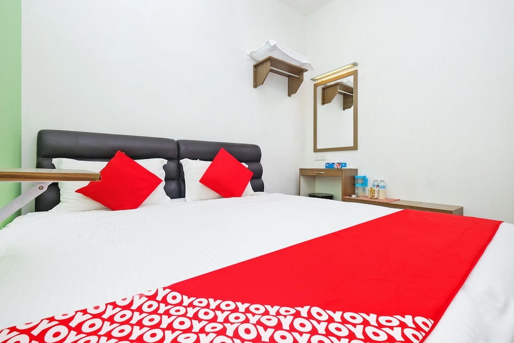 Deluxe Double Room, 1 Queen Bed photo 3