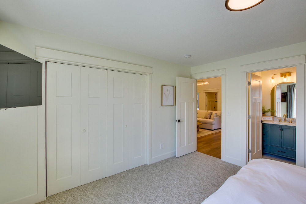 House (6 Bedrooms) photo 3