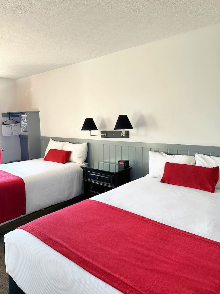 Deluxe Room, 1 King Bed