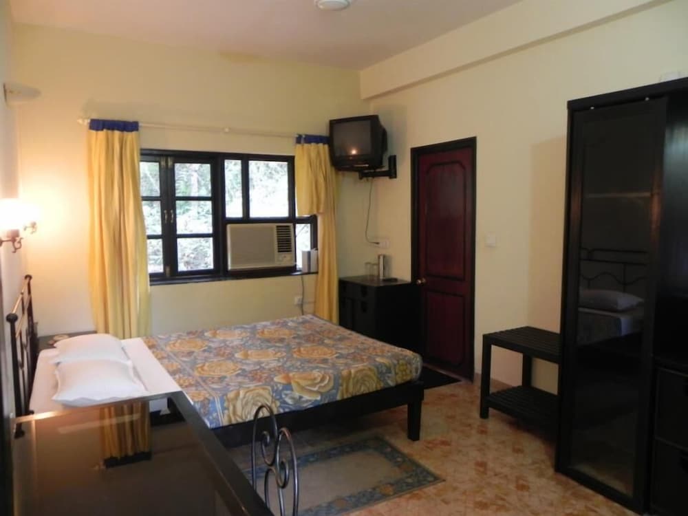 Standard Non A/C Room photo 2
