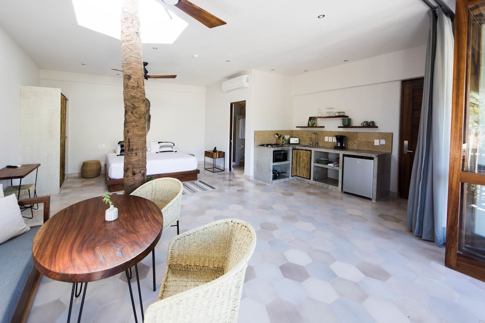 Honeymoon Suite, 1 Bedroom, Garden View