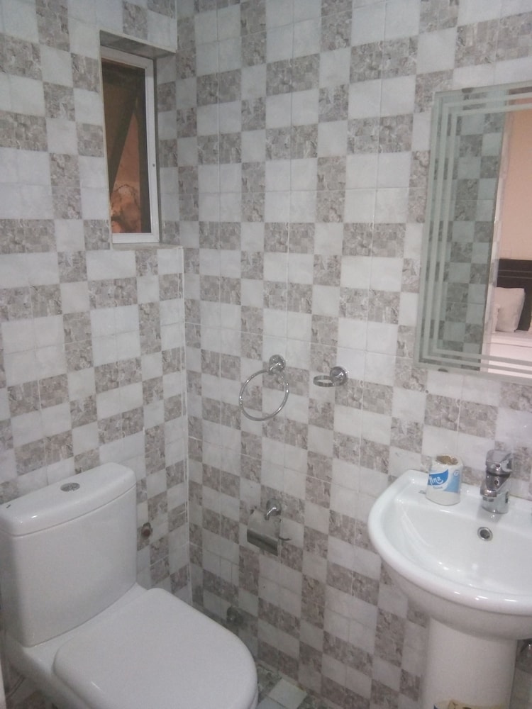 Business Suite photo 2