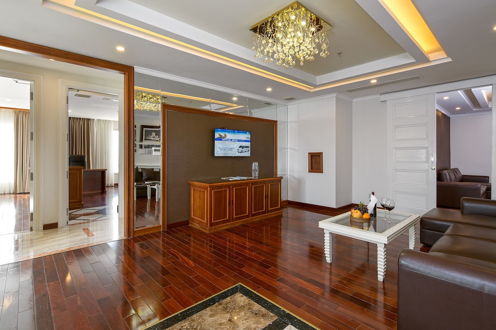 Panoramic Penthouse, 2 Bedrooms, Park View photo 1