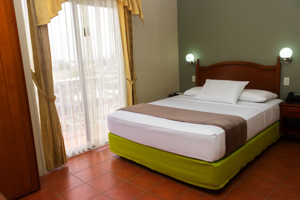 Junior Suite, 1 Queen Bed, Non Smoking