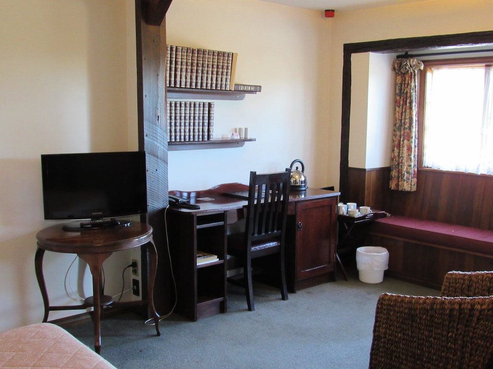 Executive Room, 1 King Bed, Non Smoking