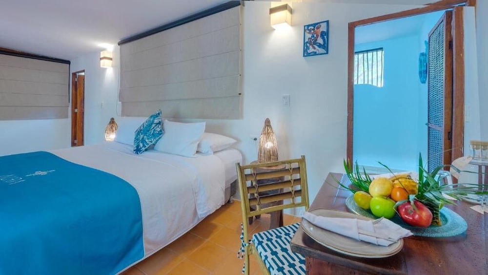 Standard Room, 1 Queen Bed - Photo 5
