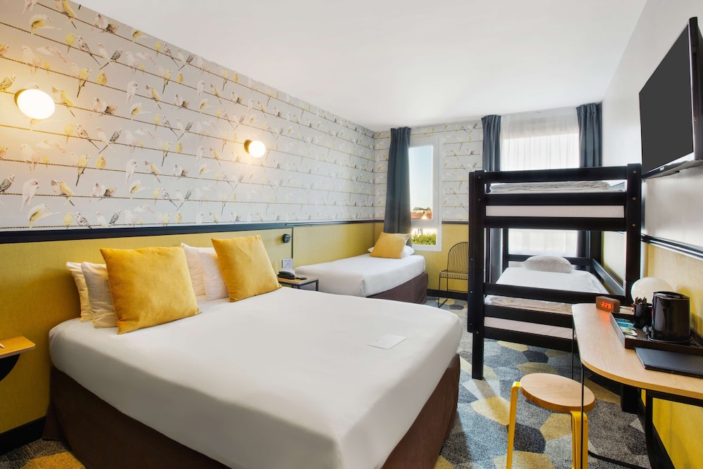 Family Room, Multiple Beds, Non Smoking