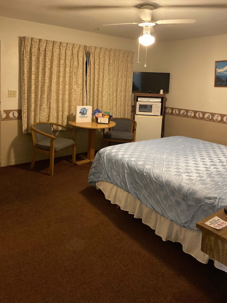 Standard Single Room, 1 Queen Bed - Photo 11