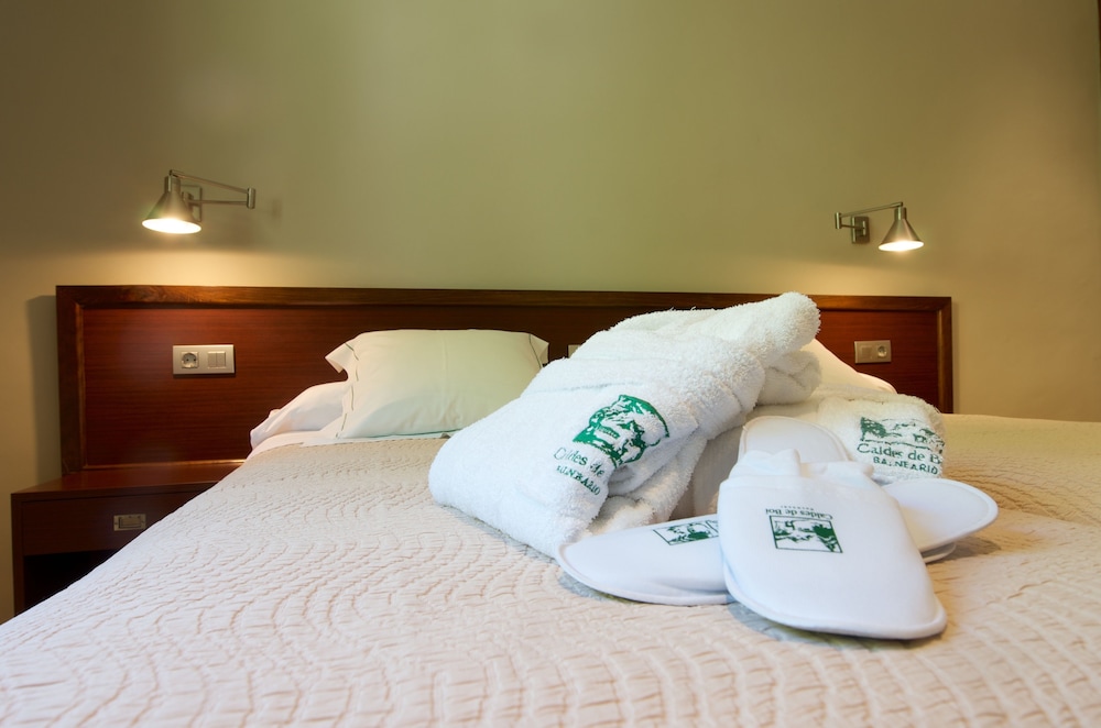 Basic Double or Twin Room - Photo 1