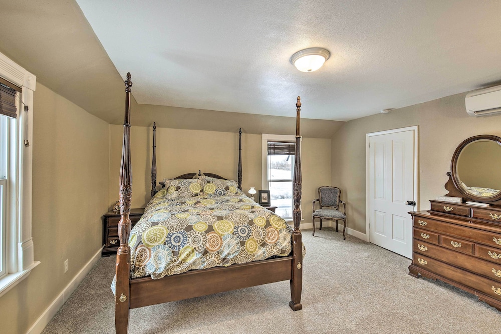 House (4 Bedrooms) photo 2