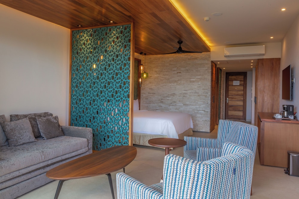 Platinum King Junior Suite - Photo 4