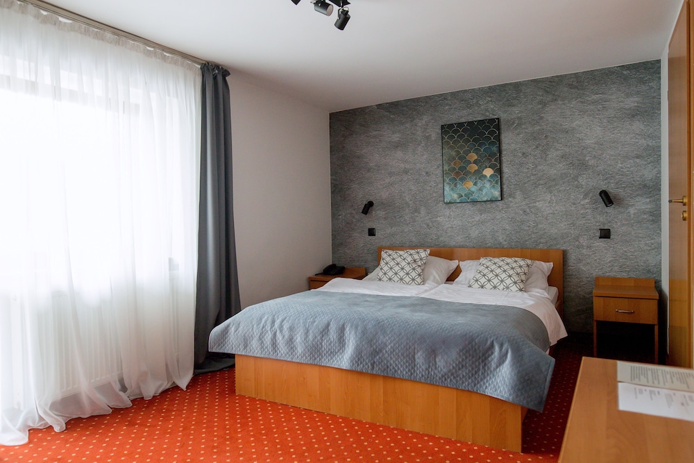 Standard Double Room photo 2