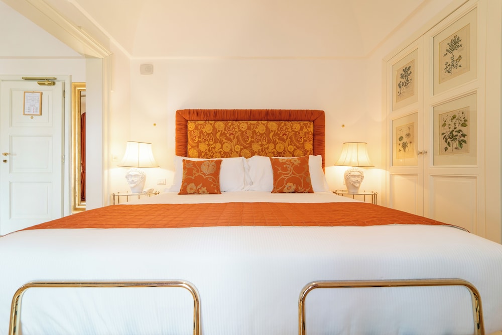 Luxury Suite, 2 Bathrooms, Park View - Photo 5