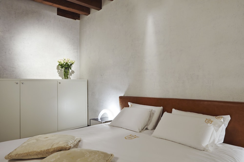 Deluxe Apartment, 1 Bedroom, Terrace, Annex Building (50 mt di distanza  027042-UAM-00410) photo 2