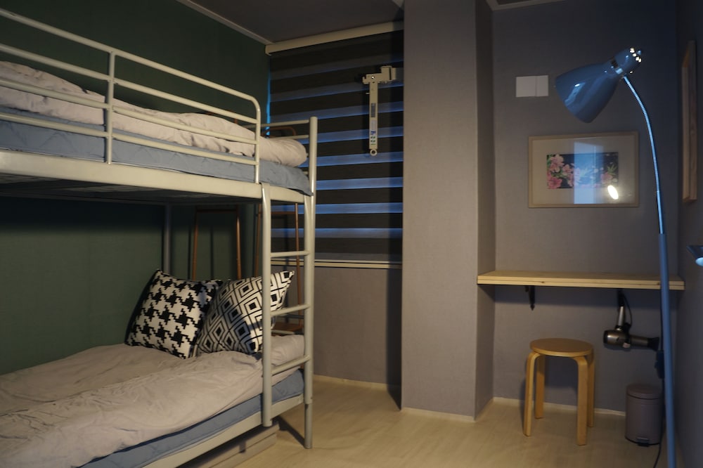 Basic Twin Room photo 1