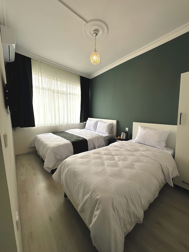 Standard Triple Room, Sea View photo 3