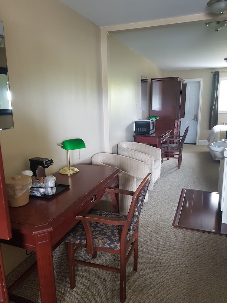 Suite, 2 Queen Beds photo 1