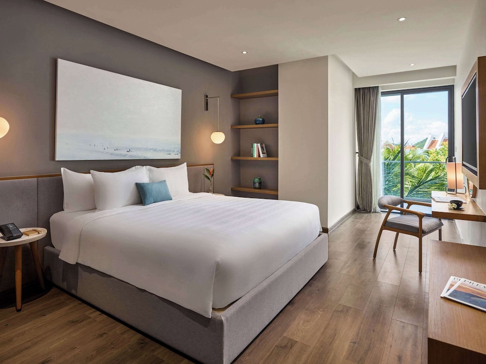 Superior Suite, Balcony (2 King Bed) - Photo 5