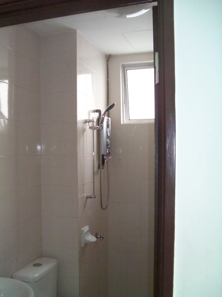 Elite Single Room, 1 Twin Bed, Non Smoking, Shared Bathroom photo 3