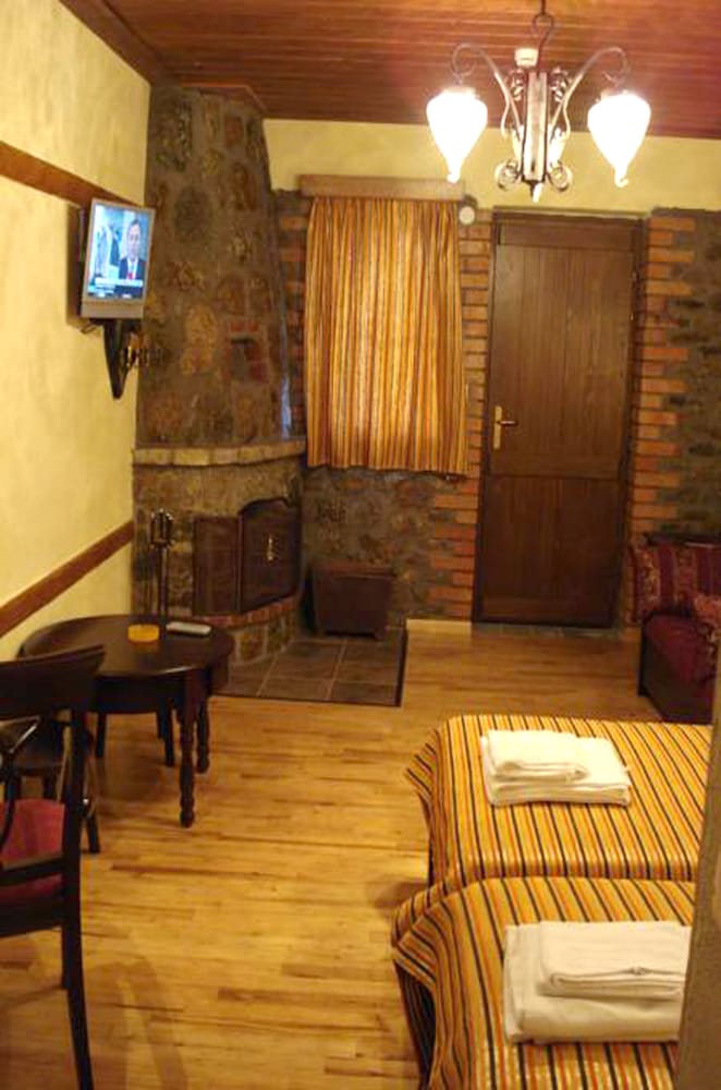 Standard Double Room, Fireplace photo 1