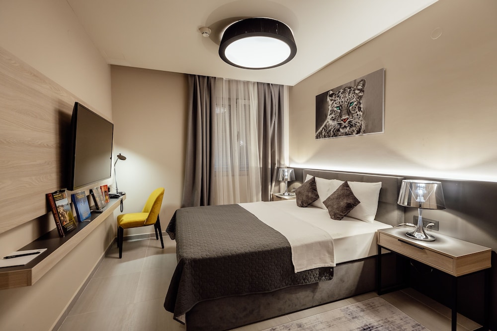 Exclusive Suite