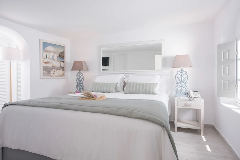 Deluxe Double Room, Partial Sea View