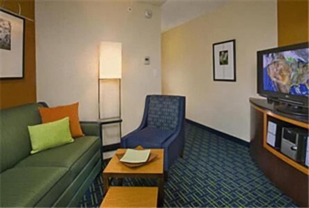 Executive Suite, 1 King Bed - Photo 5