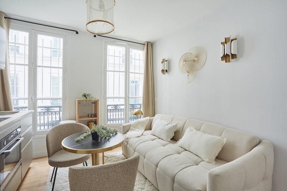 Apartment photo 1