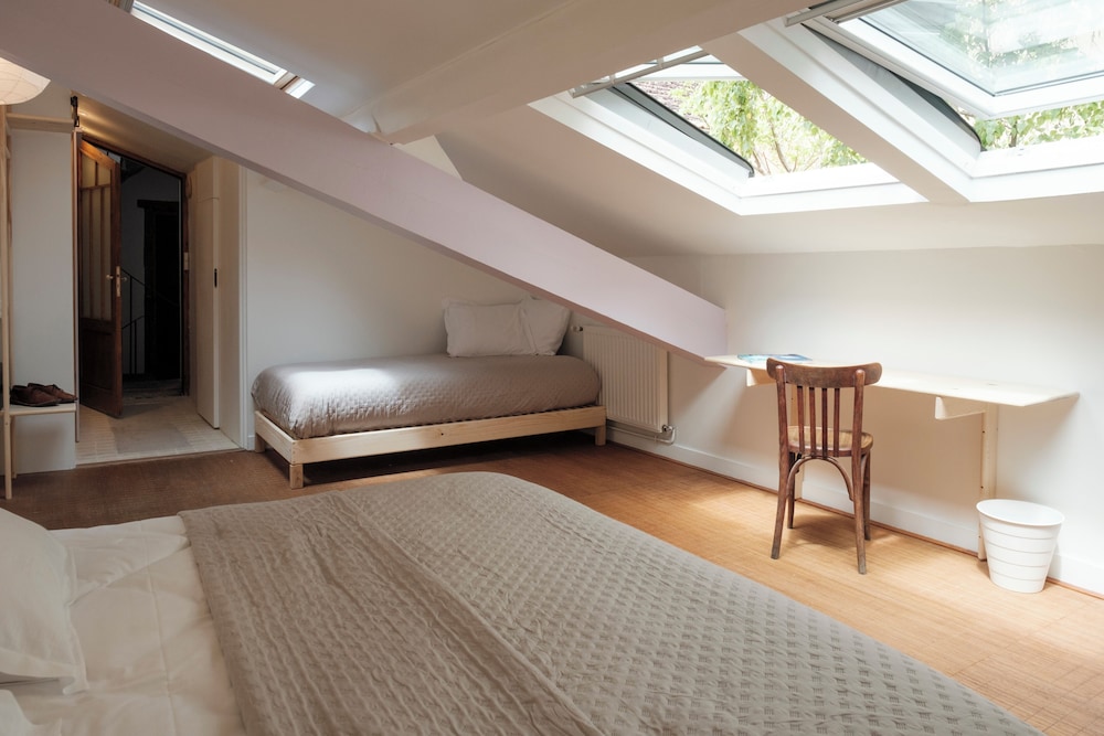 Comfort Room, Garden View, Garden Area