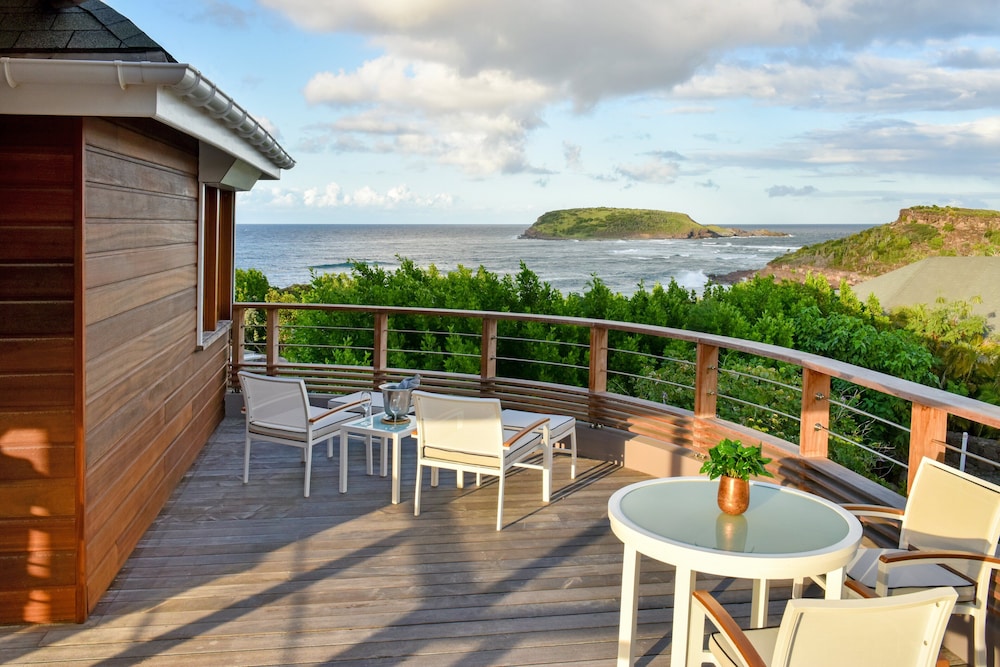 Balcony & Terrace