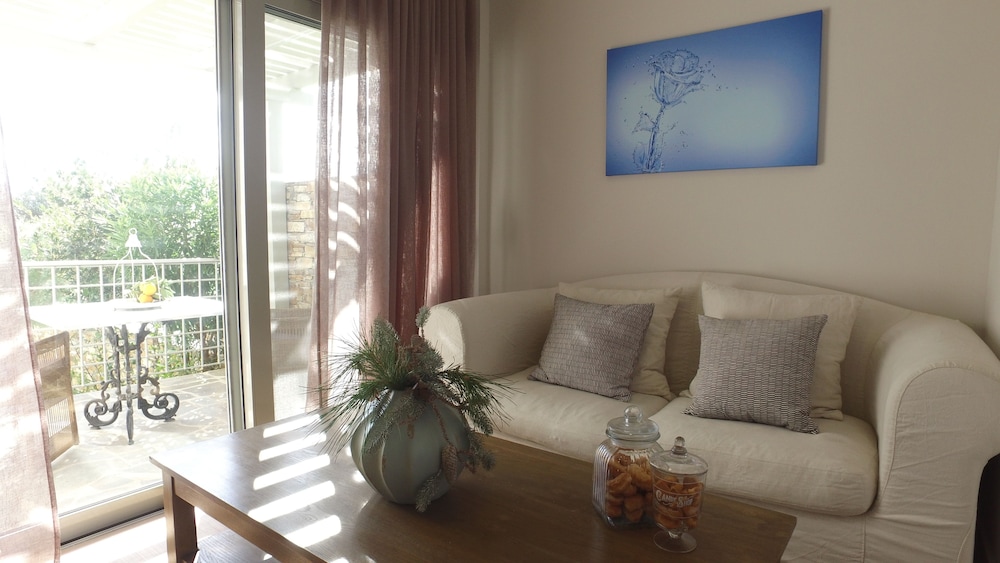 Comfort Apartment photo 3
