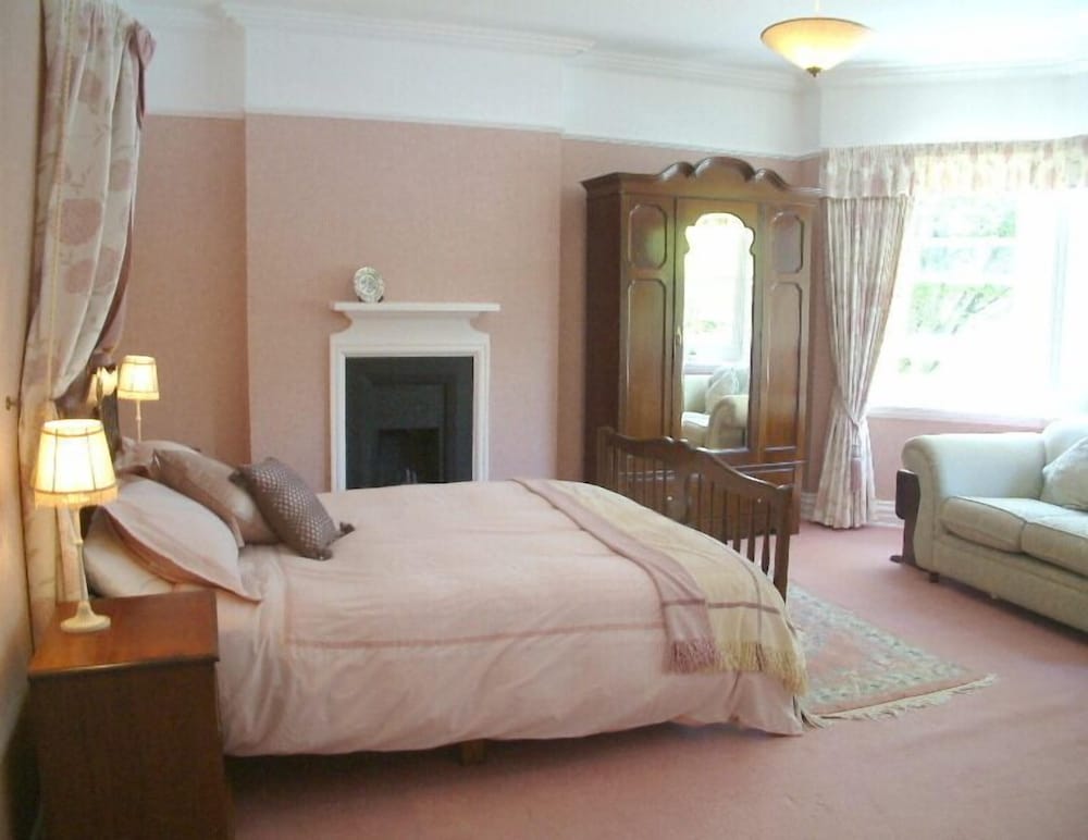 Superior Double Room (Dove)