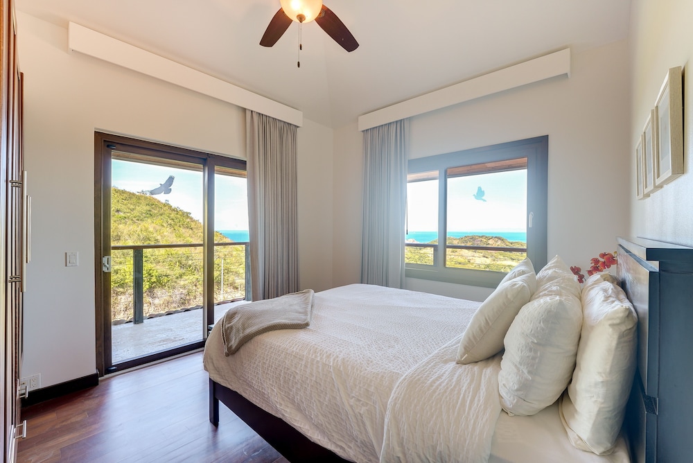 House (4 Bedrooms) photo 1