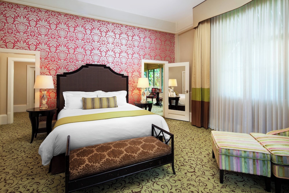 Historic Garden Suite, 1 Bedroom, 1 King - Photo 3