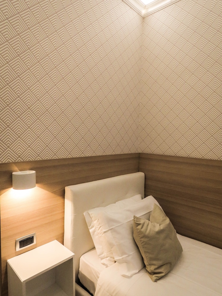 Classic Single Room photo 2