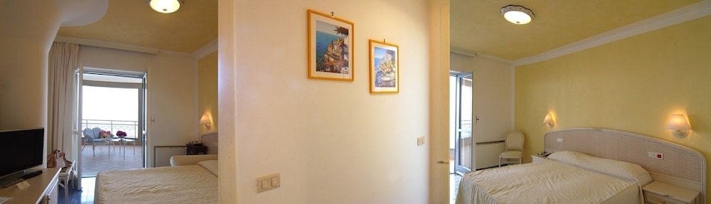 Family Room (Suite)
