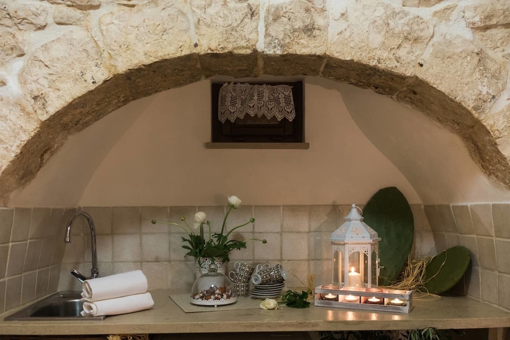 Traditional Suite, Courtyard Area photo 3