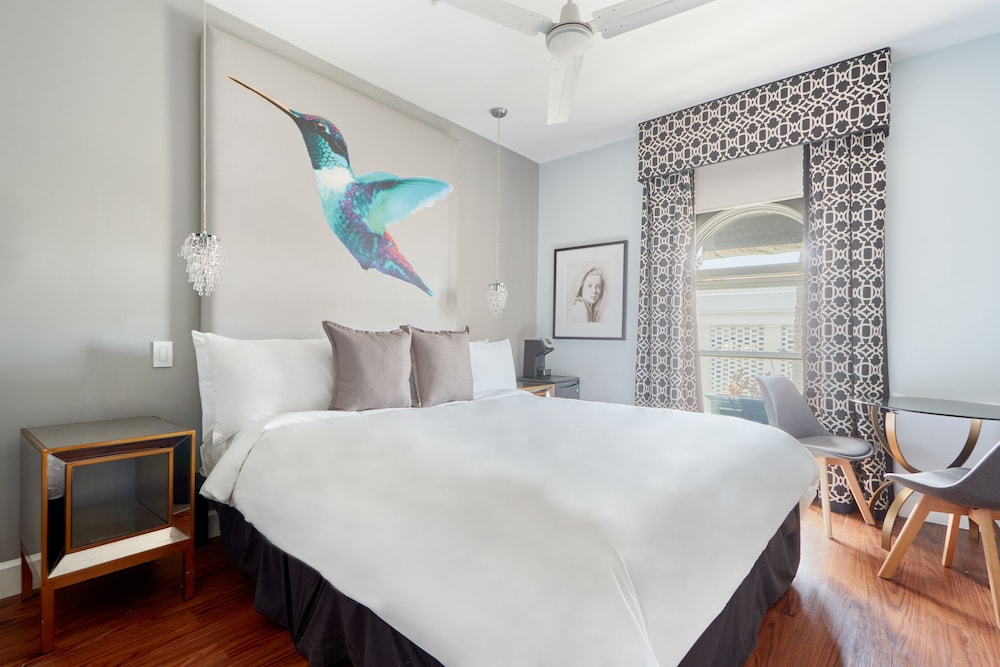 Room, 1 King Bed photo 1