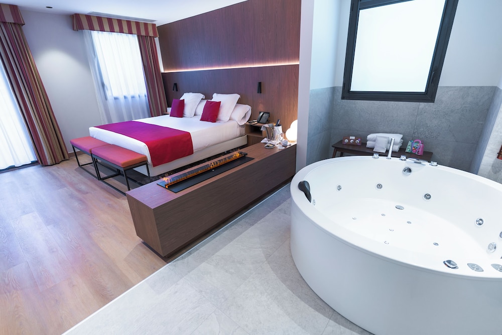 Signature Room