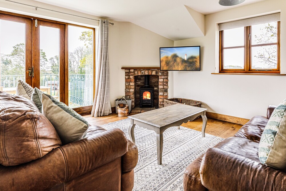 Traditional Cottage, Private Bathroom (Upstairs Coach House )