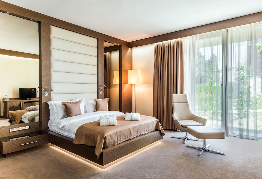 Superior Room, Garden View