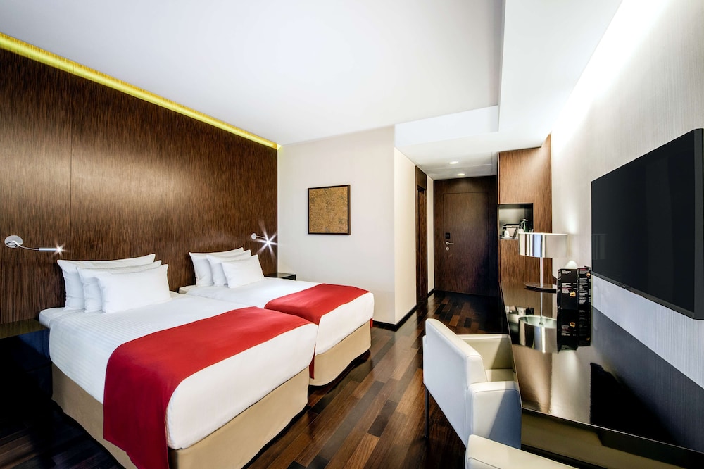 Superior Room (Extra Bed 3 Adults) photo 3