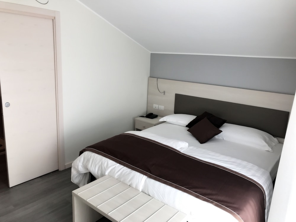 Classic Double Room photo 1