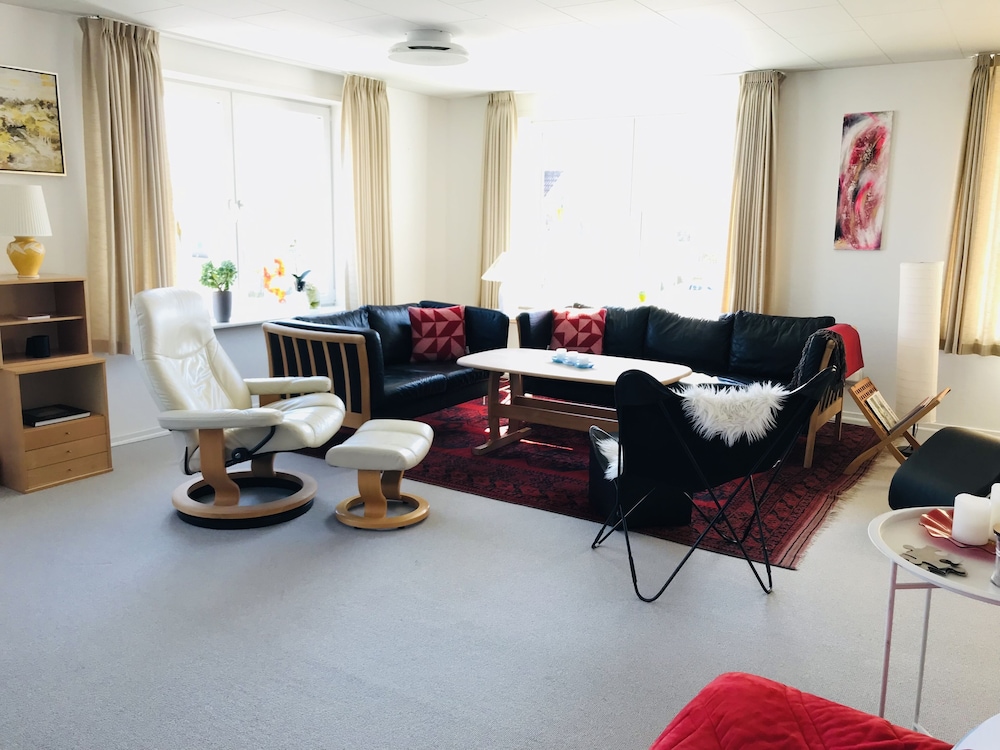 Grand Apartment, Kitchenette, City View