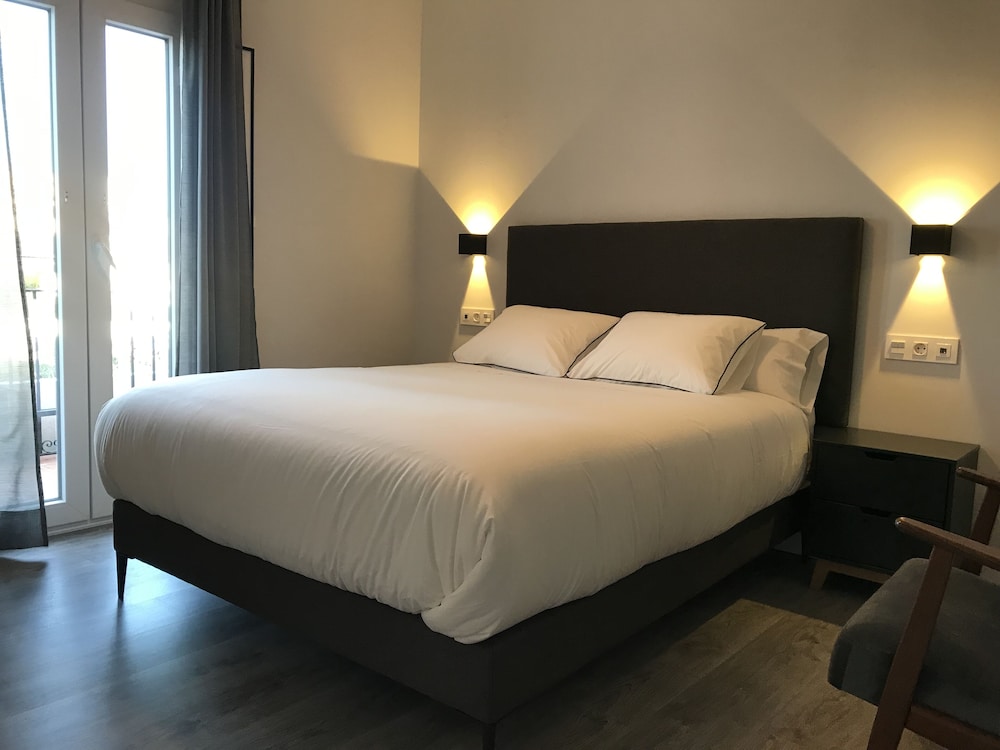 Apartment, Private Bathroom, City View - Photo 12