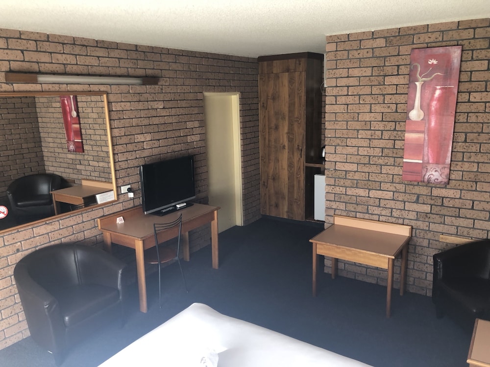 Classic Double Room, Hill View photo 3