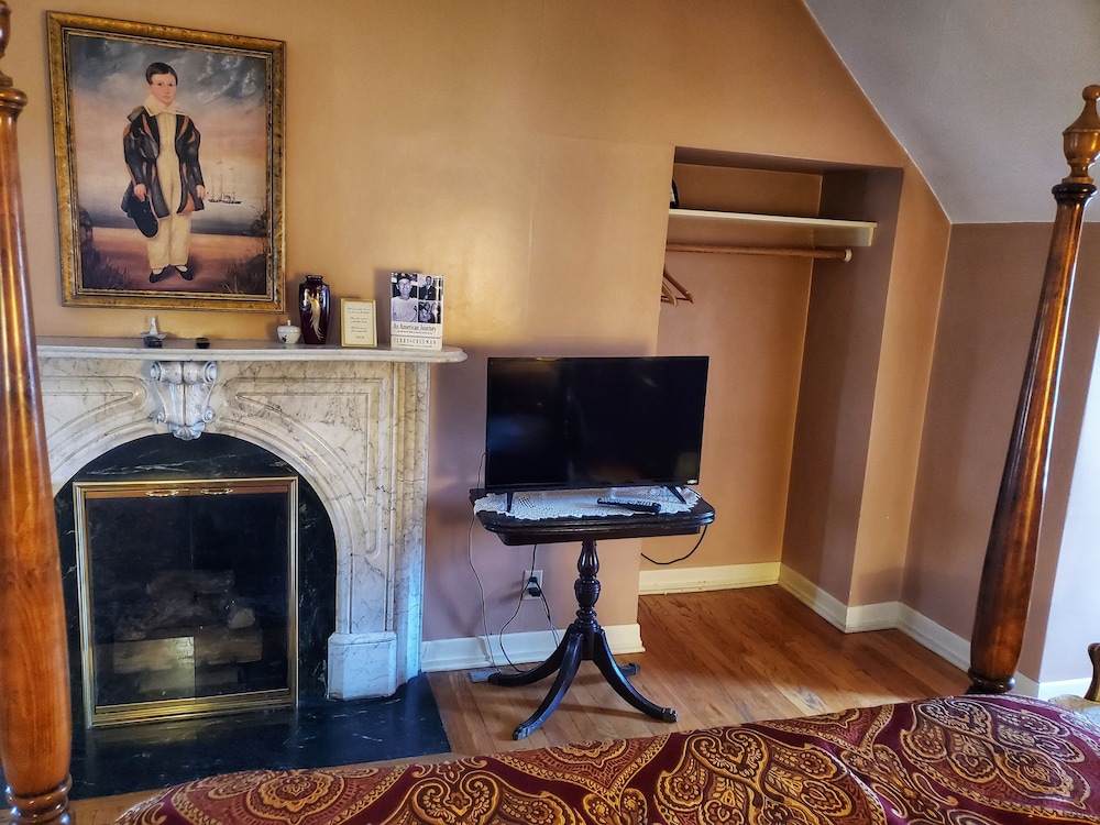 Premier Room, 1 Queen Bed - Photo 12