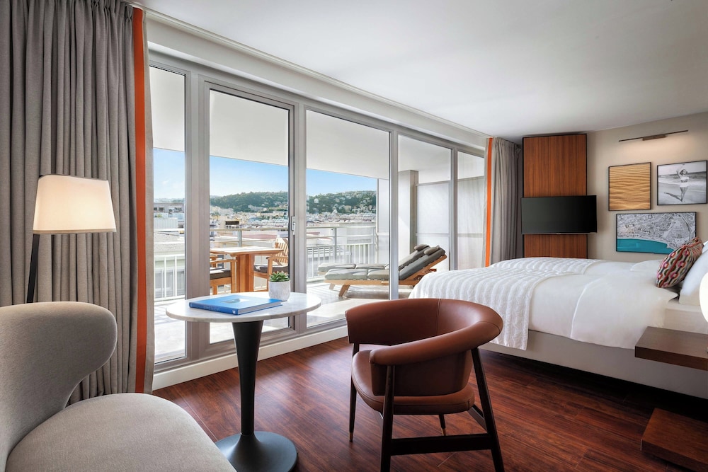 Executive Room, 2 Twin Beds, City View (Terrace)
